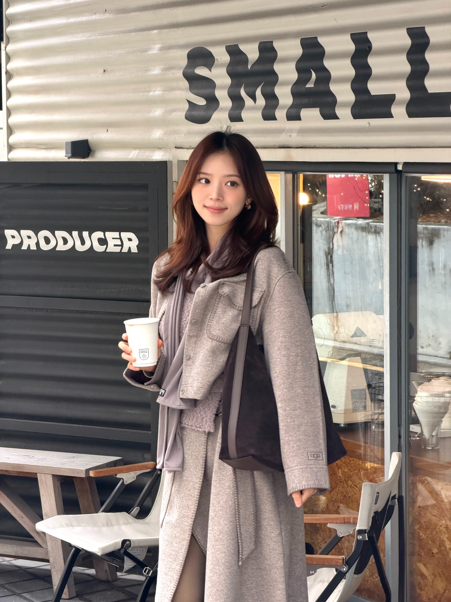 김지영 wearing PB107E